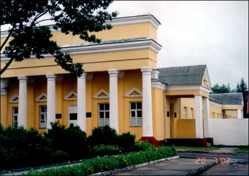 Будынак былой гімназіі (бальніца)